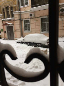 odessa oekraïne sneeuw cherub